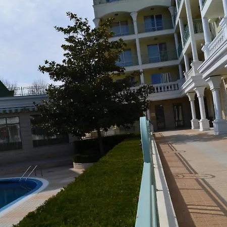 3 In Complex Splendid Апартаменты Святые Константин и Елена