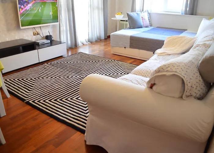 3 In Complex Splendid Lägenhet *