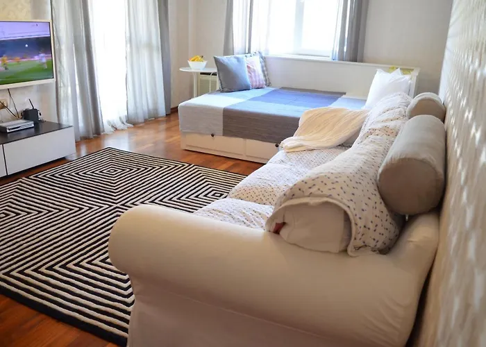 3 In Complex Splendid Saints Constantine and Helena