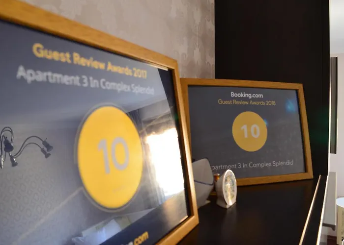 3 In Complex Splendid Saints Constantine and Helena