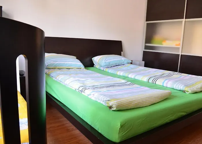 3 In Complex Splendid Lägenhet Saints Constantine and Helena