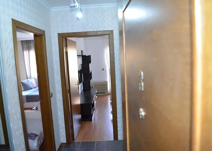 3 In Complex Splendid Lägenhet Saints Constantine and Helena