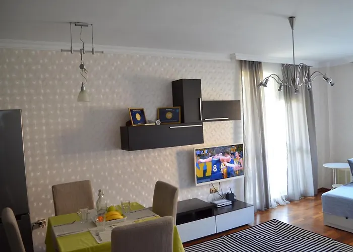 3 In Complex Splendid *